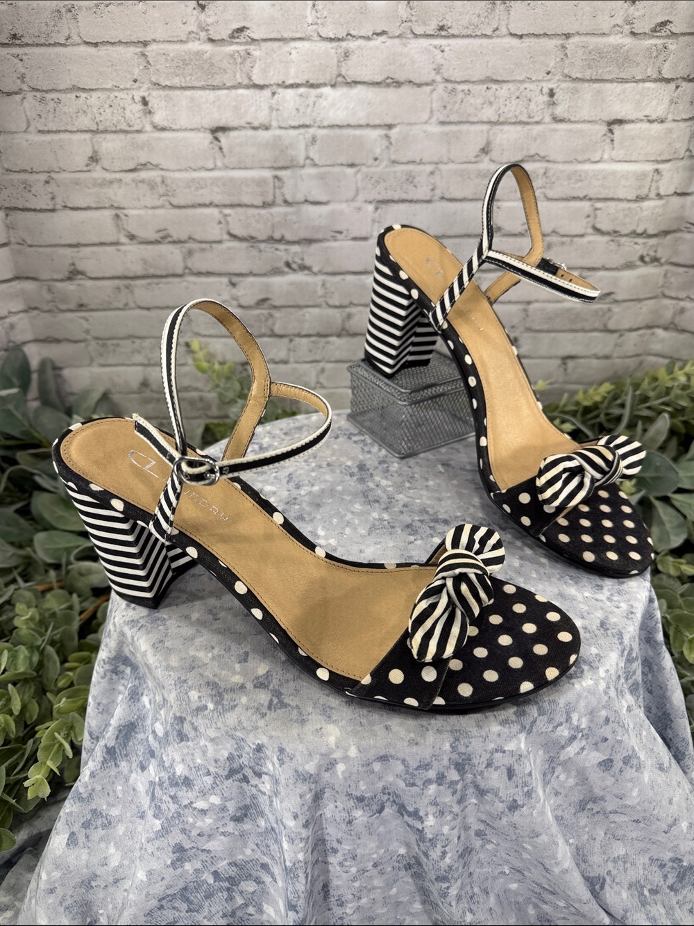 CL by Laundry “Jody” Black & White Polka Dot & Striped Sandal Dress Heels WM 9.5
